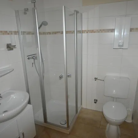 2, Inkl 1 Parkplatz Διαμέρισμα *